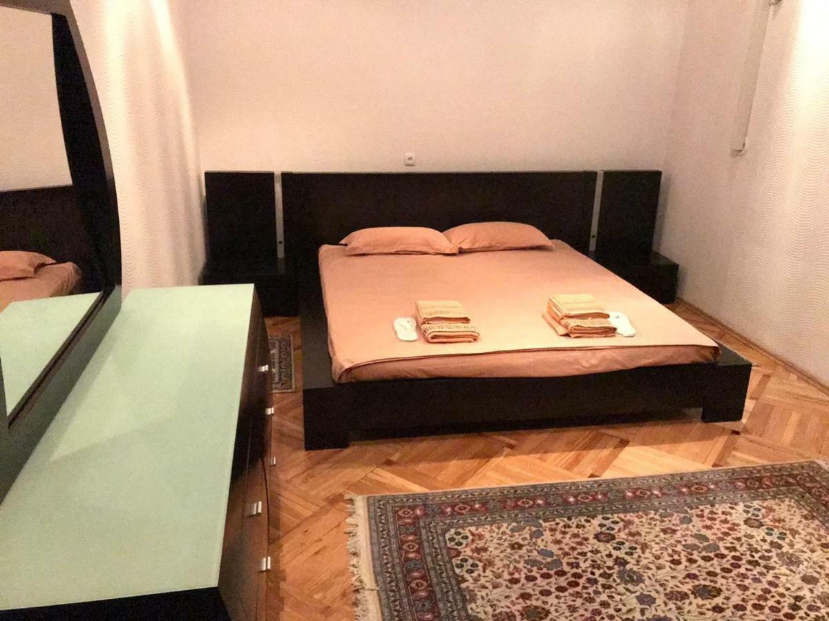 We Welcome Guesthouse Телави Экстерьер фото
